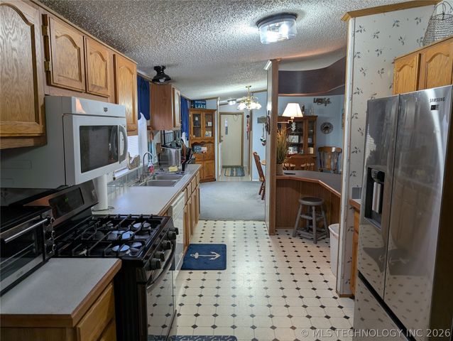 421189 E 1148 Road, Eufaula, OK 74432