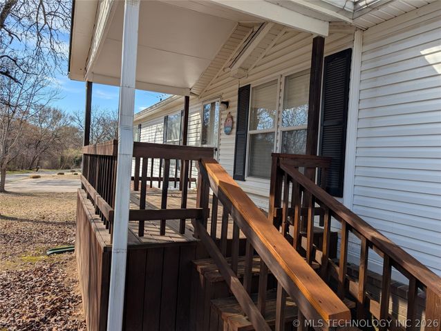 421189 E 1148 Road, Eufaula, OK 74432