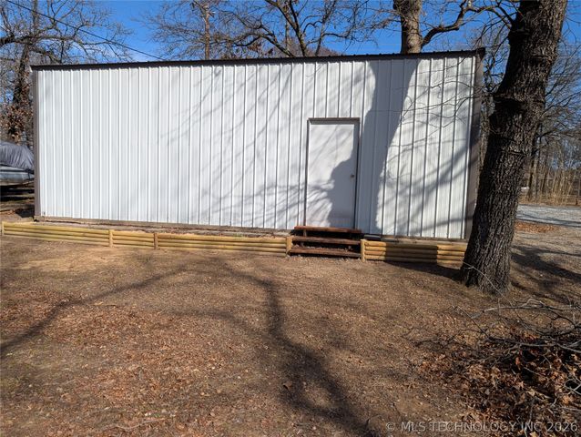 421189 E 1148 Road, Eufaula, OK 74432