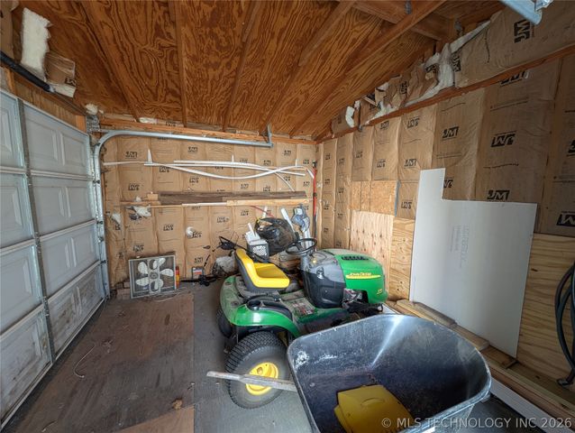 421189 E 1148 Road, Eufaula, OK 74432