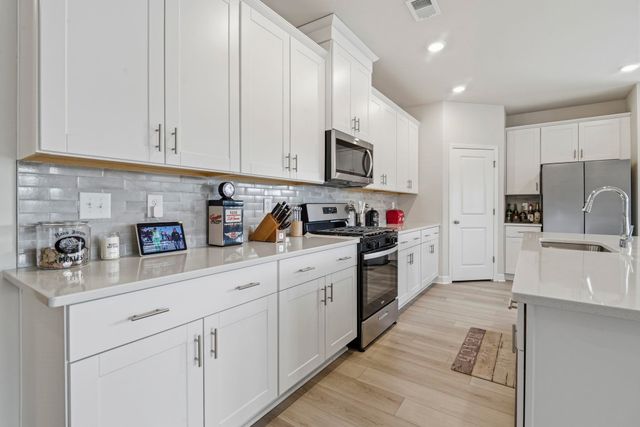 2413 Grand Meadow Dr., Longs, SC 29568