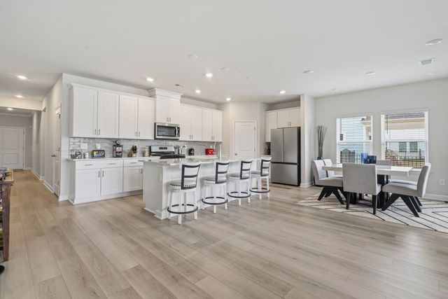 2413 Grand Meadow Dr., Longs, SC 29568