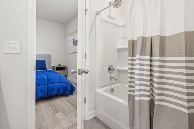 2413 Grand Meadow Dr., Longs, SC 29568