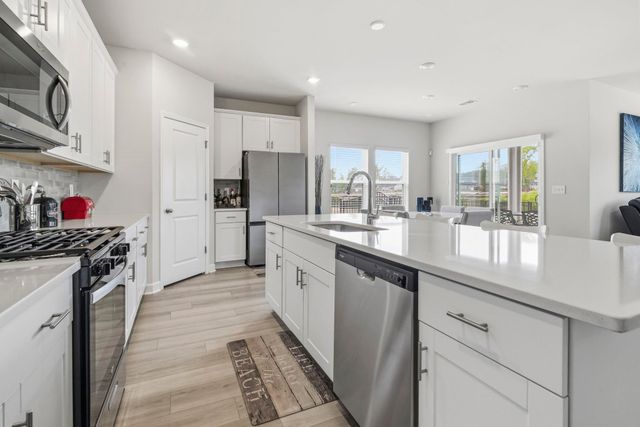 2413 Grand Meadow Dr., Longs, SC 29568