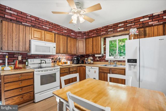 1400 PONDS WOOD RD, Huntingtown, MD 20639
