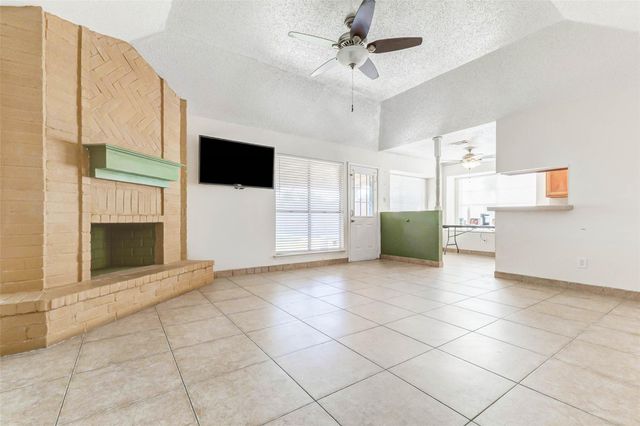 4247 Southchase Lane, Houston, TX 77014