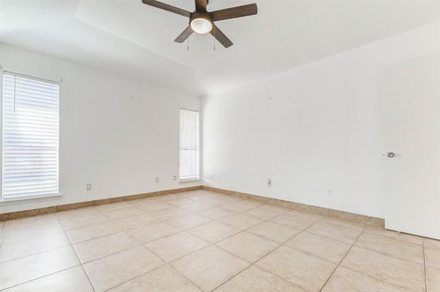 4247 Southchase Lane, Houston, TX 77014