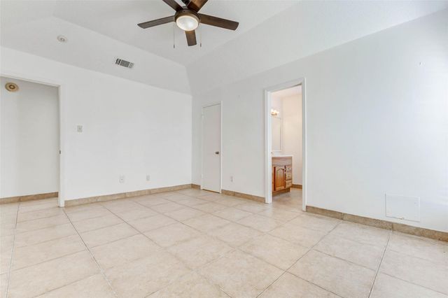 4247 Southchase Lane, Houston, TX 77014