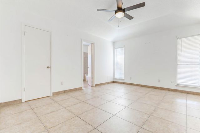 4247 Southchase Lane, Houston, TX 77014