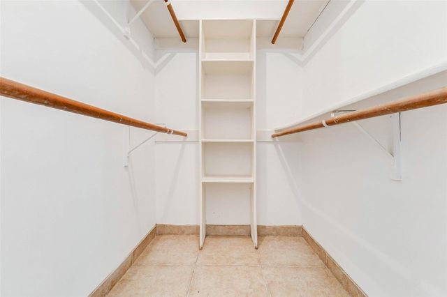 4247 Southchase Lane, Houston, TX 77014