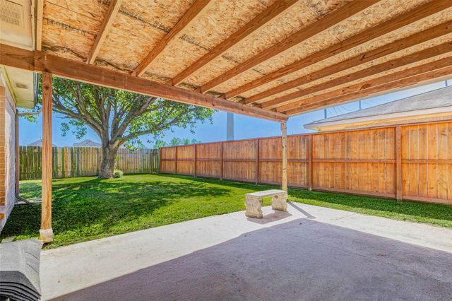 4247 Southchase Lane, Houston, TX 77014