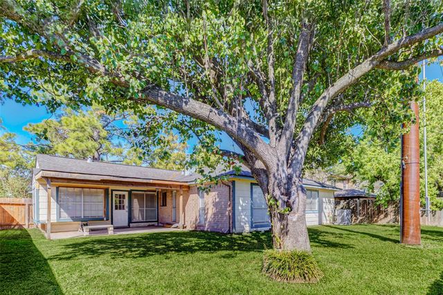 4247 Southchase Lane, Houston, TX 77014