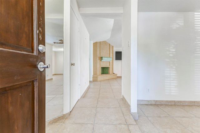 4247 Southchase Lane, Houston, TX 77014