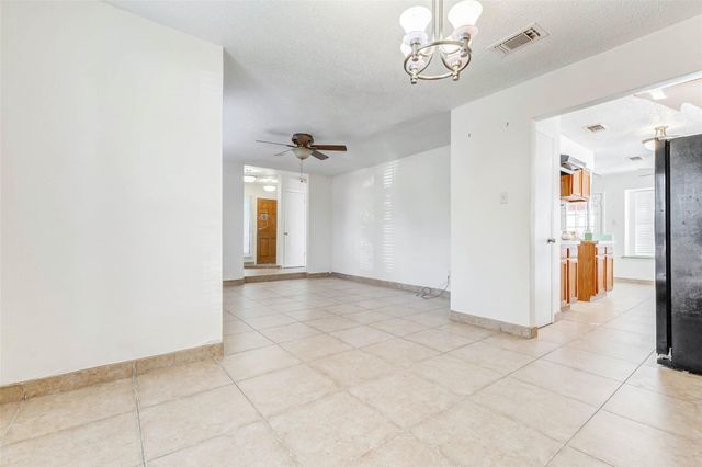 4247 Southchase Lane, Houston, TX 77014