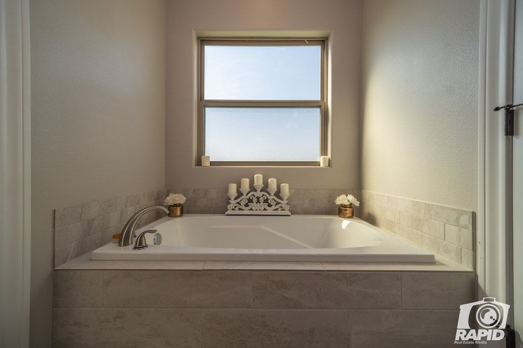 Image 19 of property listing at 8403 Lynx Lane, San Angelo, TX 76901