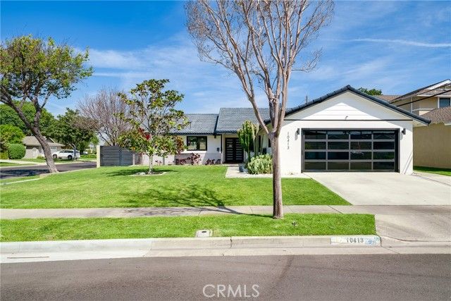 10413 Egret Avenue, Fountain Valley, CA 92708
