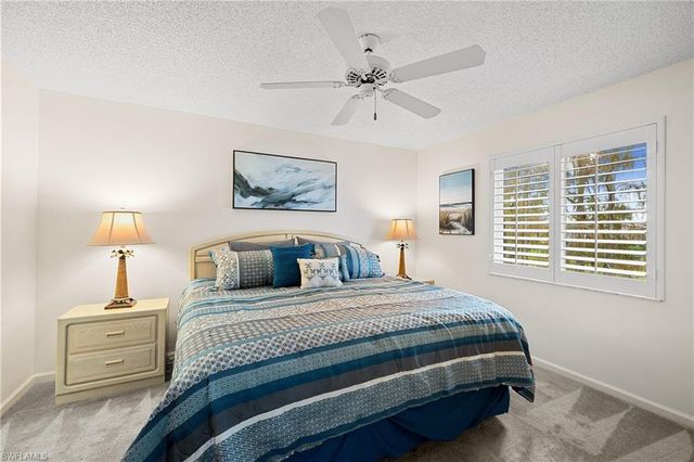 6900 Dennis CIR J-205, Naples, FL 34104