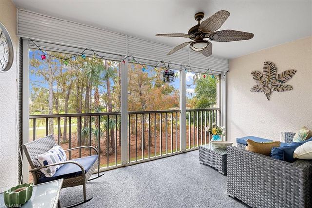 6900 Dennis CIR J-205, Naples, FL 34104
