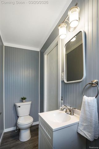 29680 Shackett Avenue, Madison Heights, MI 48071