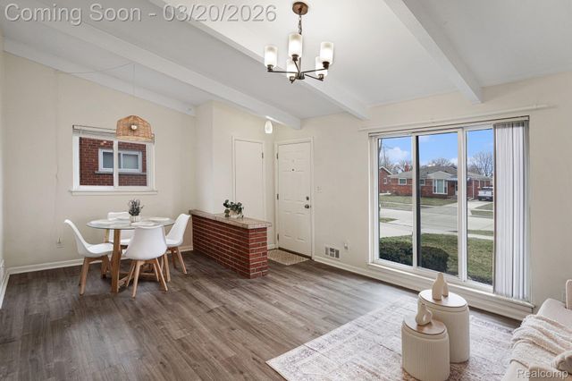 29680 Shackett Avenue, Madison Heights, MI 48071