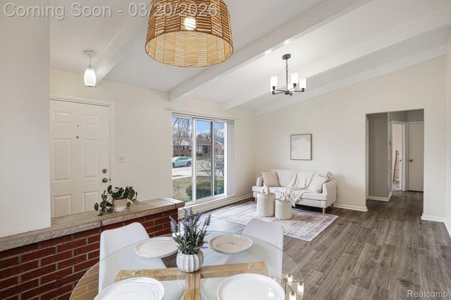 29680 Shackett Avenue, Madison Heights, MI 48071