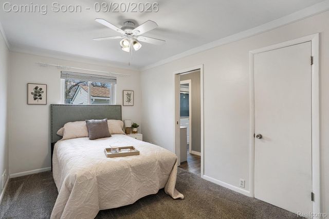 29680 Shackett Avenue, Madison Heights, MI 48071