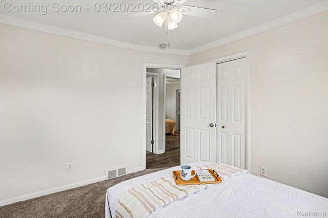 29680 Shackett Avenue, Madison Heights, MI 48071