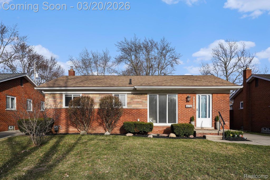 29680 Shackett Avenue, Madison Heights, MI 48071
