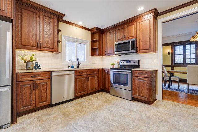 370 Barrington Street, Rochester, NY 14607