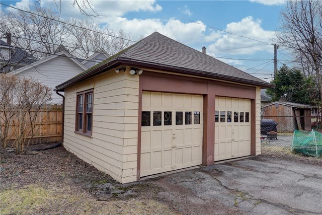 370 Barrington Street, Rochester, NY 14607