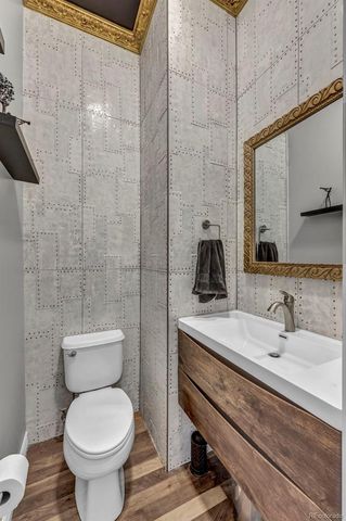 2527 Tremont Place, Denver, CO 80205