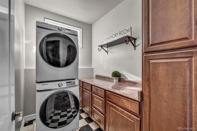 2527 Tremont Place, Denver, CO 80205