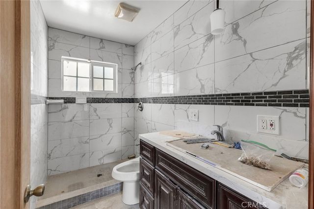 307 W Gladstone, San Dimas, CA 91773