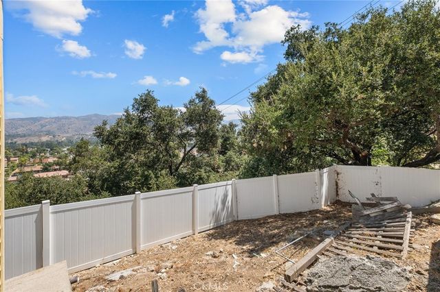 307 W Gladstone, San Dimas, CA 91773