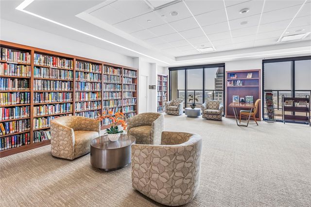 1 BEACH DRIVE SE 1207, St Petersburg, FL 33701