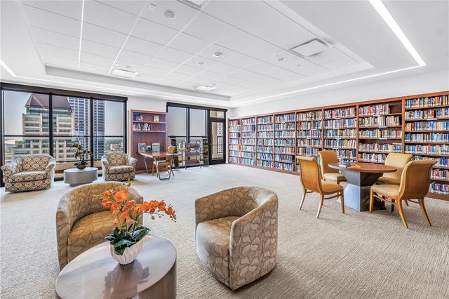 1 BEACH DRIVE SE 1207, St Petersburg, FL 33701