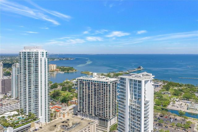 1 BEACH DRIVE SE 1207, St Petersburg, FL 33701