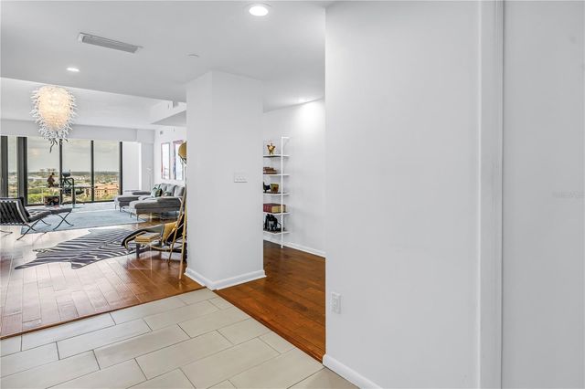 1 BEACH DRIVE SE 1207, St Petersburg, FL 33701