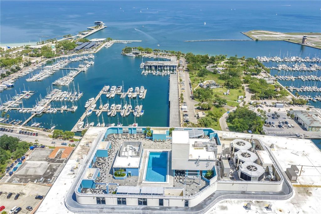 1 BEACH DRIVE SE 1207, St Petersburg, FL 33701
