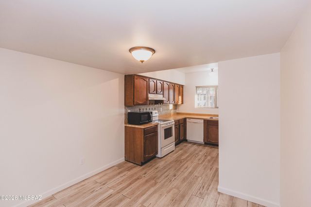 7855 E Chauncey Street, Tucson, AZ 85715