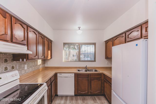 7855 E Chauncey Street, Tucson, AZ 85715