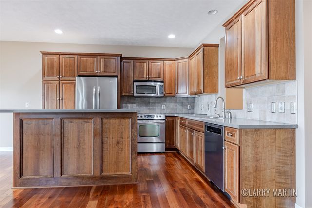 1749 N Trillium Circle, Zeeland, MI 49464