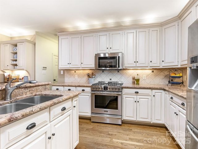 7016 Horseman Cove, Matthews, NC 28104