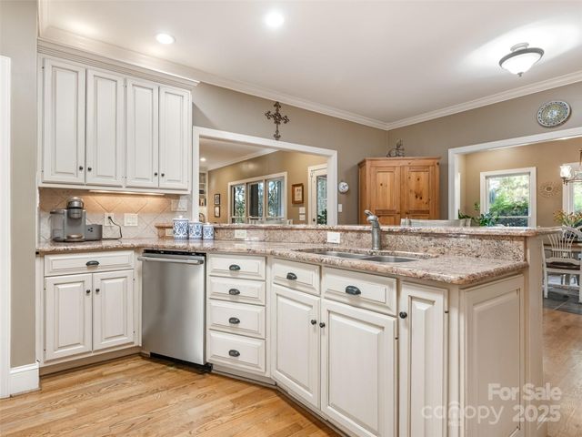 7016 Horseman Cove, Matthews, NC 28104