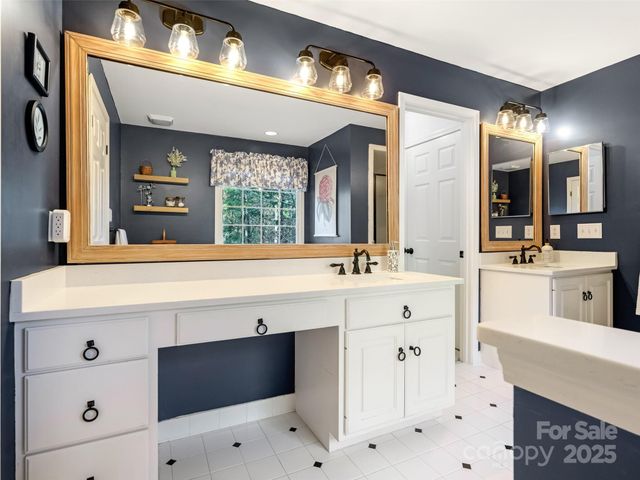 7016 Horseman Cove, Matthews, NC 28104