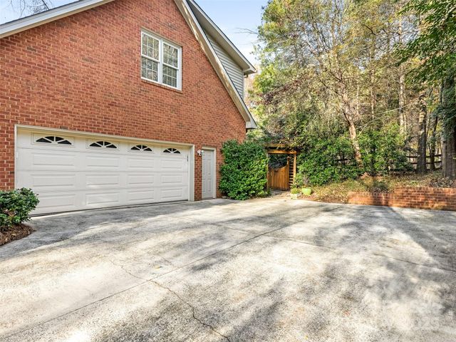 7016 Horseman Cove, Matthews, NC 28104