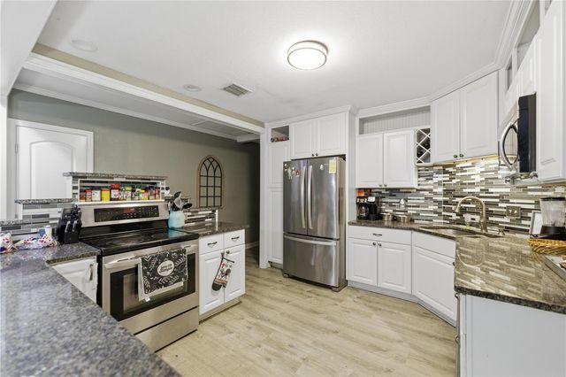 916 NE 28TH AVENUE, Ocala, FL 34470