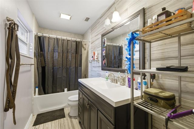 916 NE 28TH AVENUE, Ocala, FL 34470