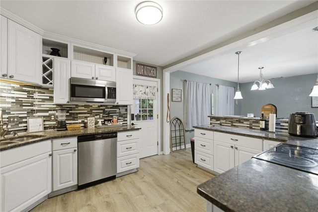 916 NE 28TH AVENUE, Ocala, FL 34470