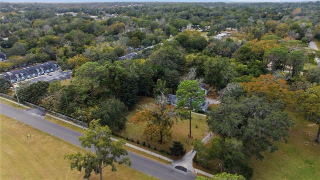 916 NE 28TH AVENUE, Ocala, FL 34470